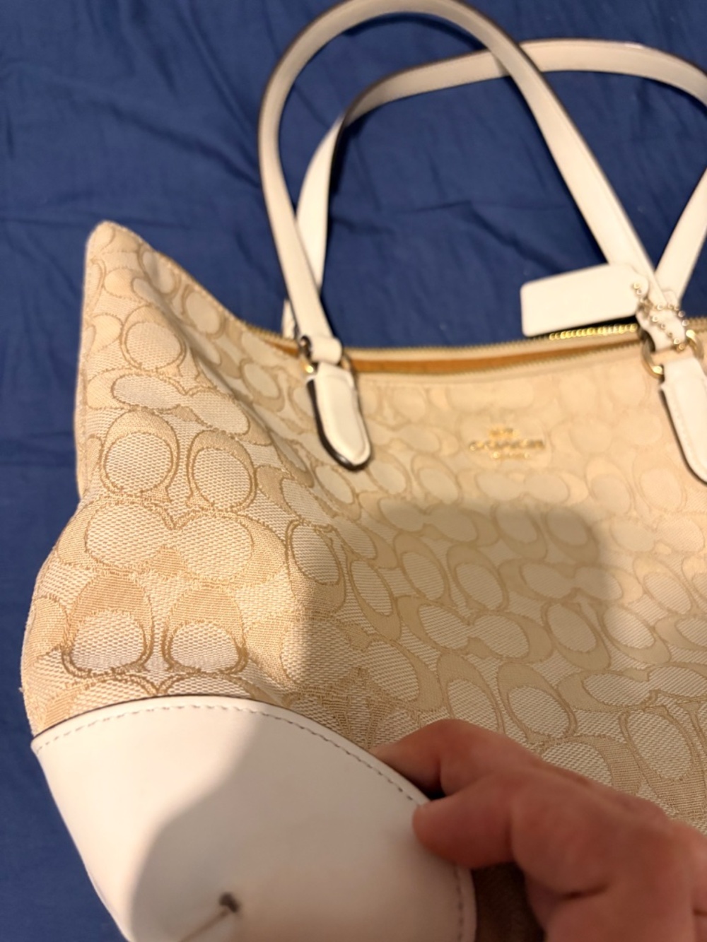 Coach Authentic Purse - Picture 4 of 6